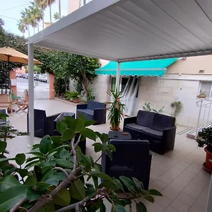 hotel-della-piazzetta.hotelitalianriviera.com/